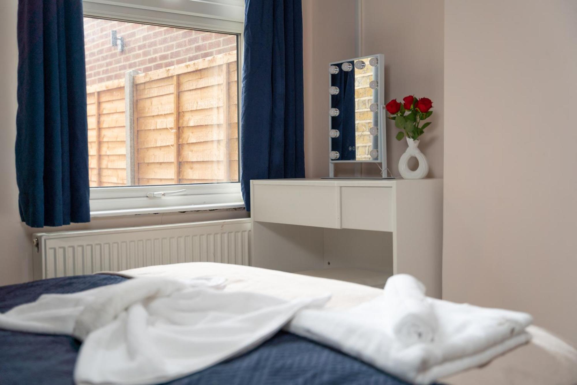Beautiful 2 Bedroom With Private Garden In Wimbledon - Minutes From Central London Exterior photo